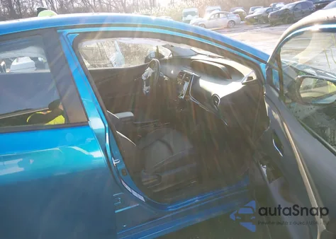 2019 Toyota Prius Xle from USA, damaged, VIN JTDL9RFU5K3000577